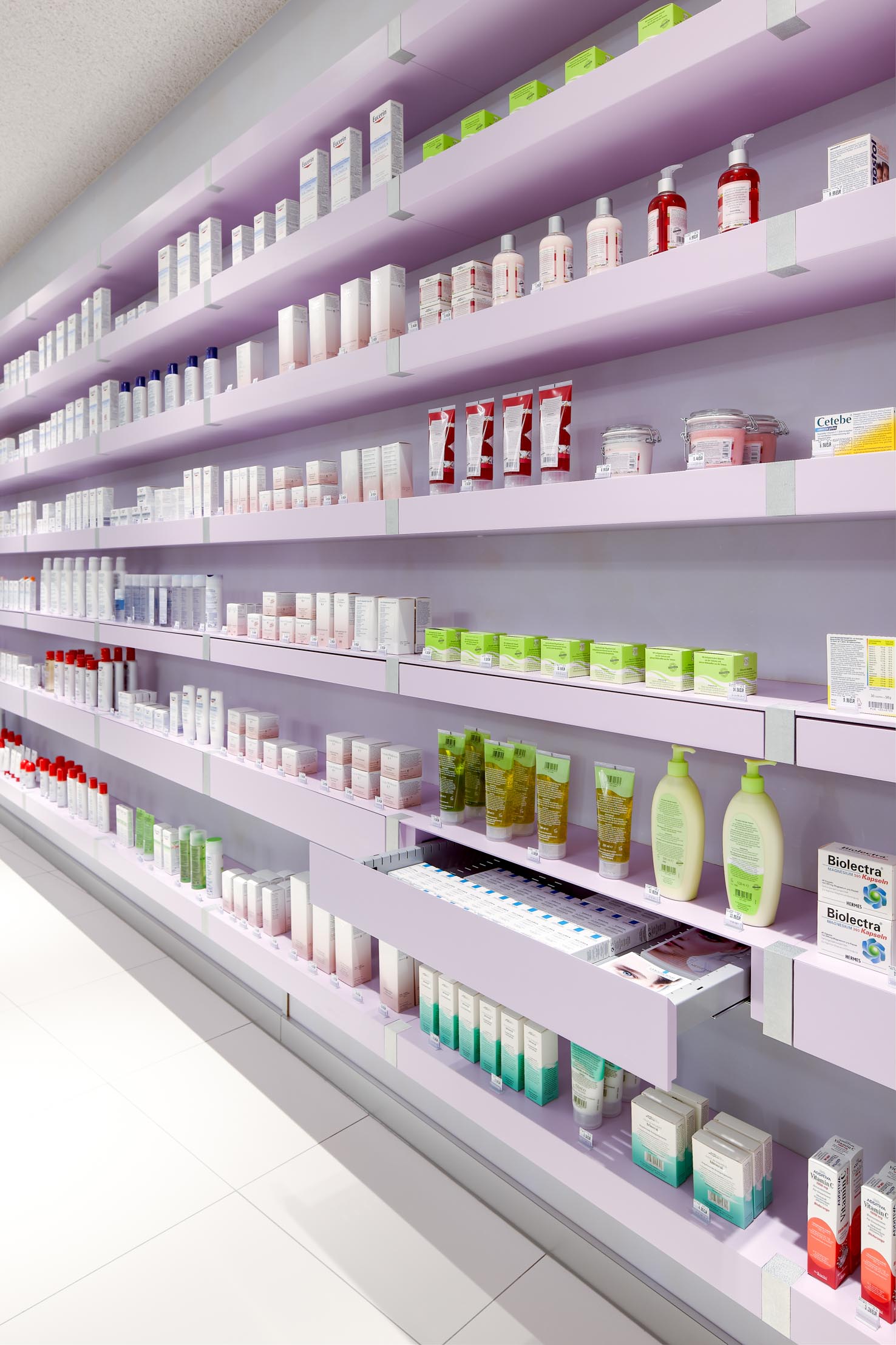 apotheke im saale center halle